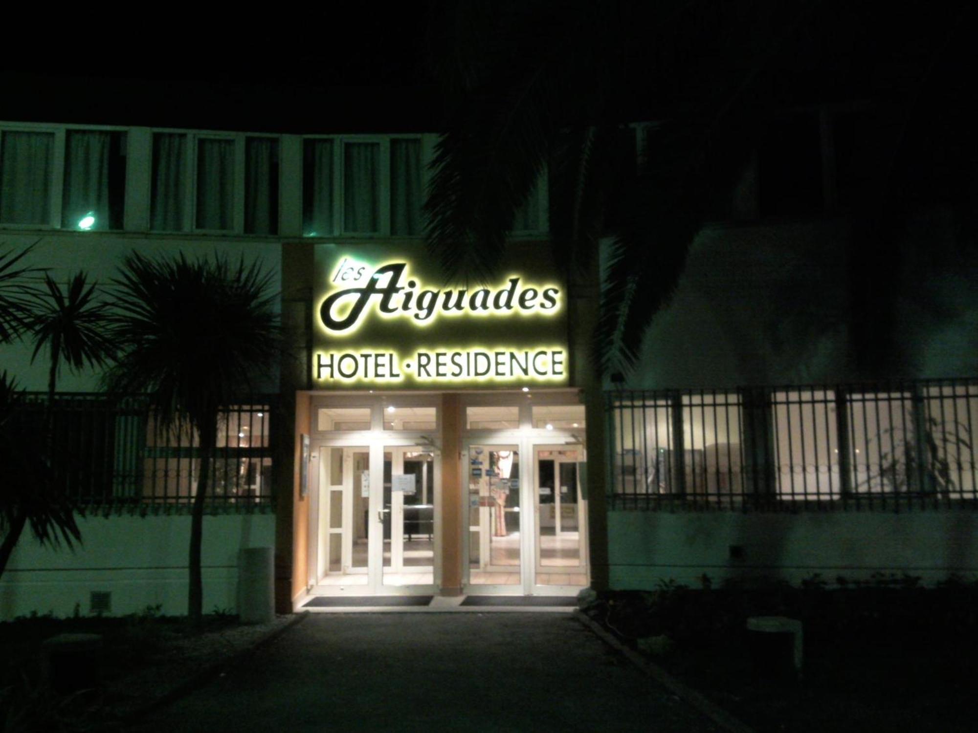 Hotel Residence Les Aiguades Port-de-Bouc Exterior foto